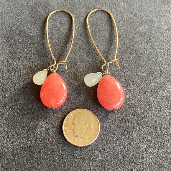Coral and Cream Drop Earrings handmade antique gold brass - Picture 2 of 2